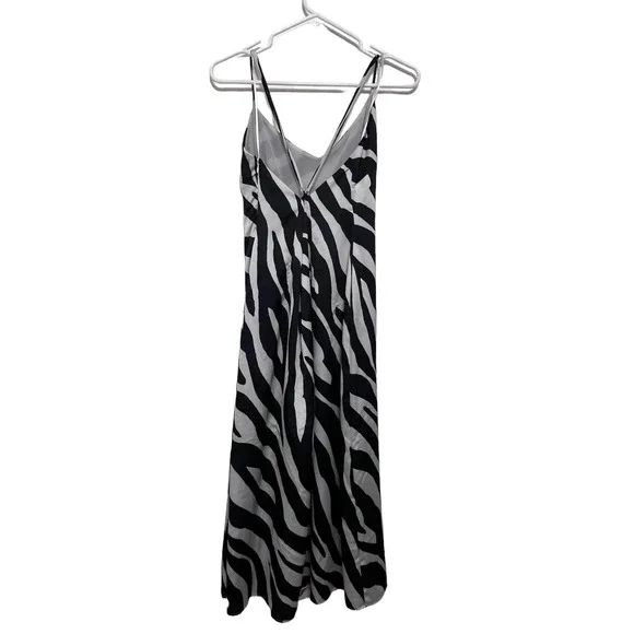 The East Order Nico Midi Dress Zebra Medium - Picture 8 of 9